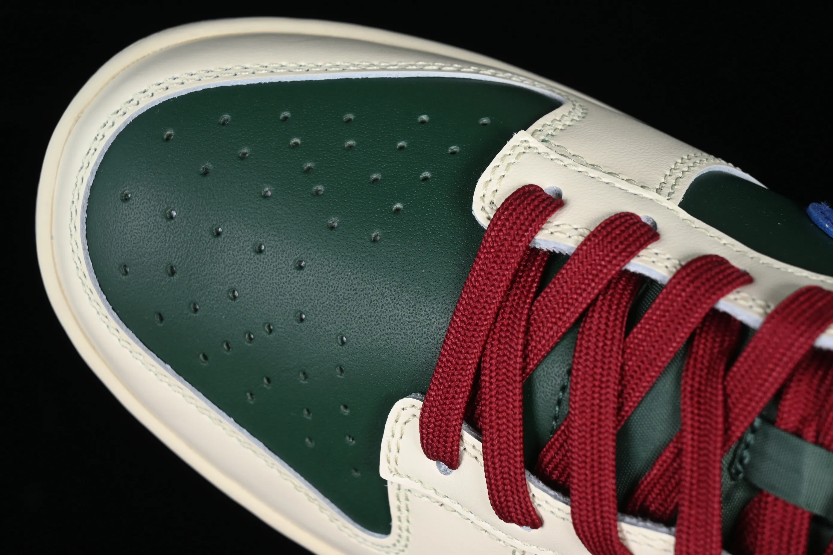 All Categories Nk SB Dunk Series Nk SB Dunk Low Low-top sneakers J version Nk SB Dunk Low "Gorge Green" SB low-top casual sneakers FV8106-361